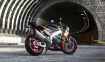 Aprilia Tuono V4 resmi