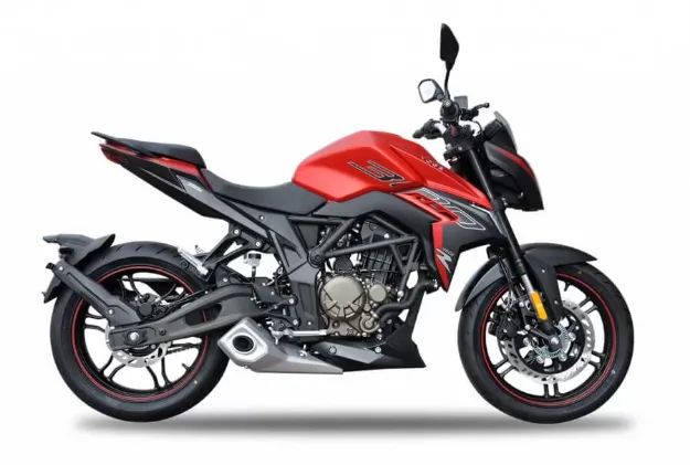 Voge 300R resmi