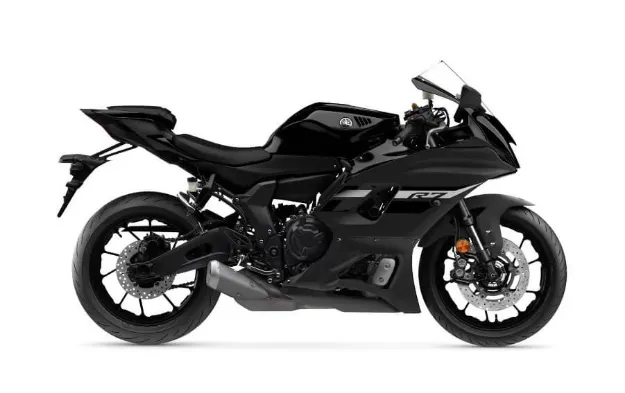 Yamaha R7 resmi