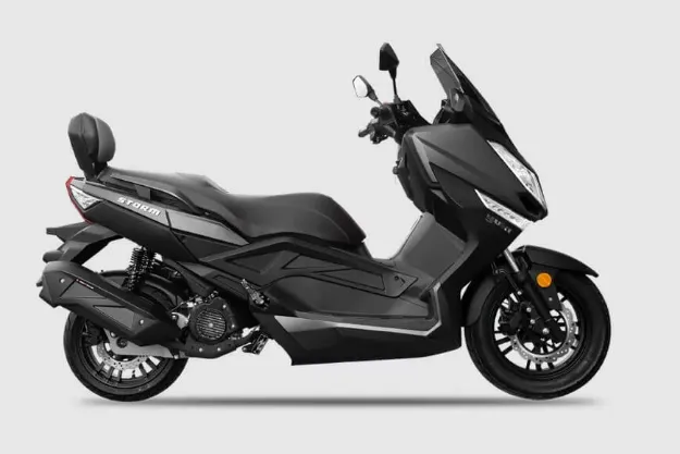 Yuki T9 Storm Maxi resmi