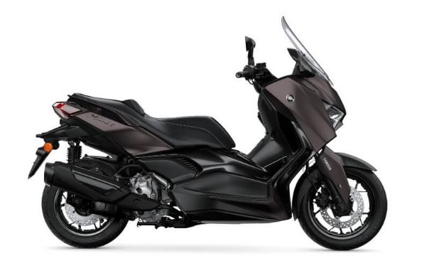 Yamaha XMAX 300 Tech MAX resmi