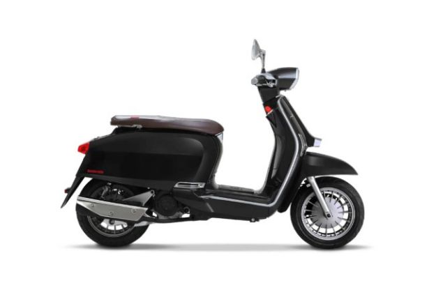 Lambretta V50 CBS resmi