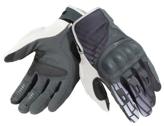 Tucano Urbano Stacca  resmi