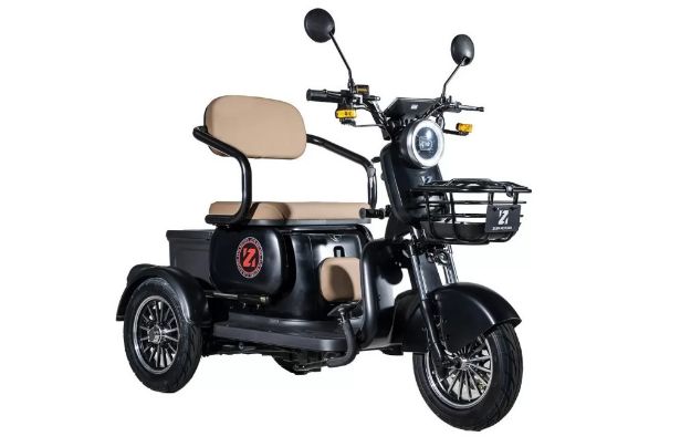 Zlin Motors Luna resmi