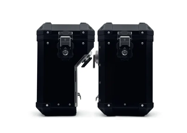 Adventurer-Aprilia Tuareg resmi